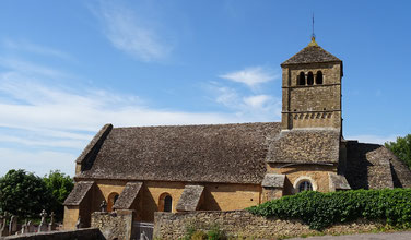Die Kirche Notre-Dame-de-l’Assomption von Ameugny oberhalb von Taizé ist ein beliebtes Ziel für Spaziergänge der Teilnehmer der Jugendtreffen; Foto: Steffen Bremmert