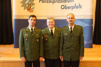 v.l.n.r.: PHK Vincent Bauer, Polizeipräsident Gerold Mahlmeister, POR Michael Danninger